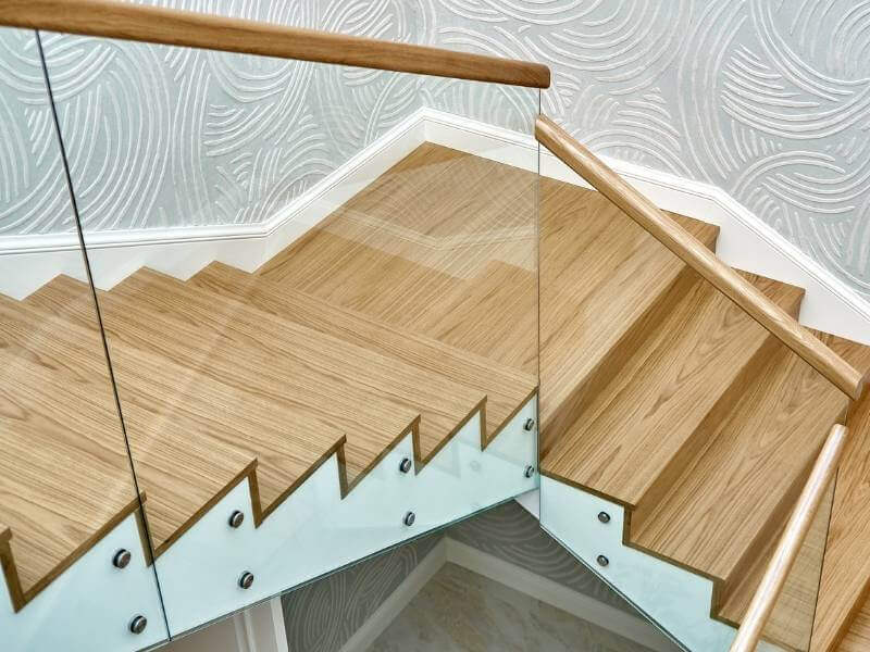 wooden-staircase-with-glass